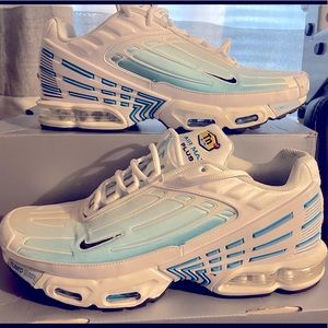 Nike Airmax plus, lightly worn. Super Clean.